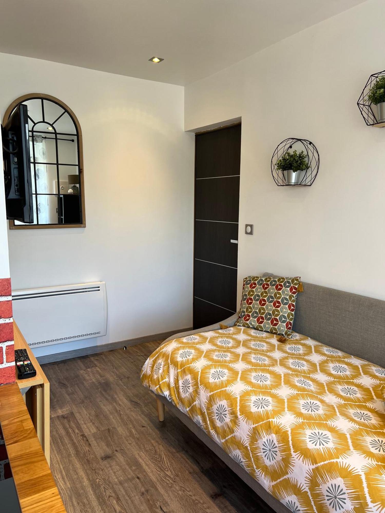 Apartmán Les Haltes De La Rive Gauche Sury-pres-Lere Exteriér fotografie